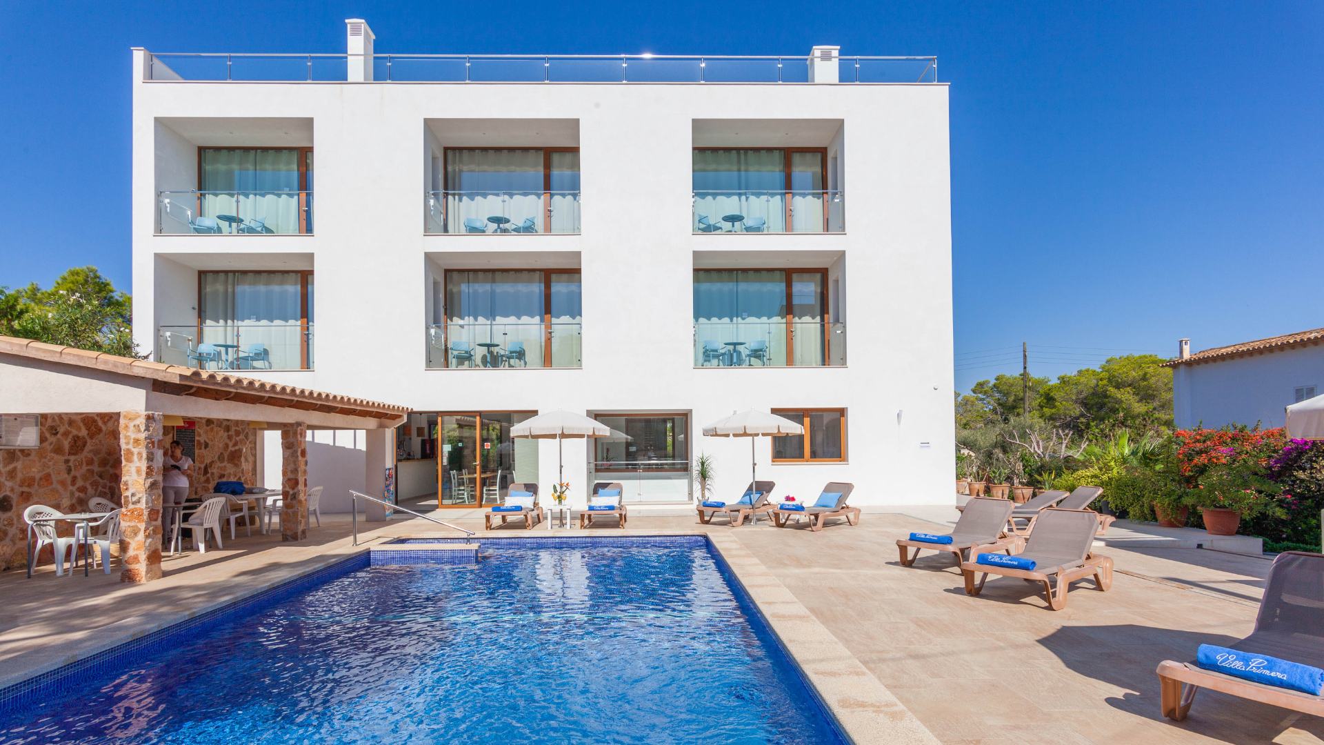 APARTAMENTOS & ESTUDIOS VILLA PRIMERA