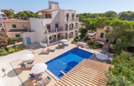Apartamentos & Estudios Villa Primera