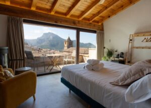 Hotel Poeta Jorge Manrique