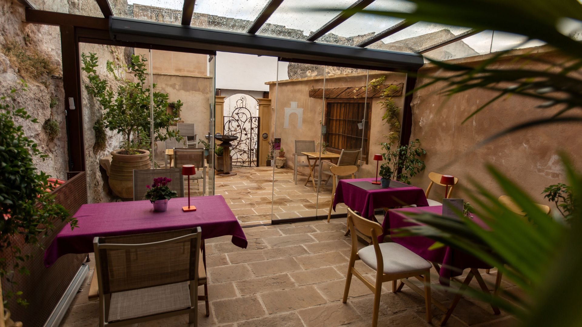 Hotel Poeta Jorge Manrique