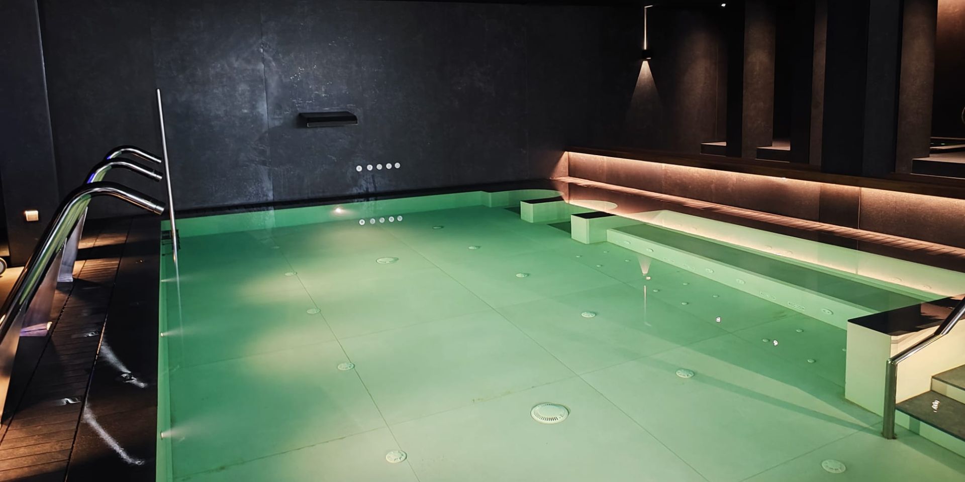 Spa Flamingo Magma Beach Mate