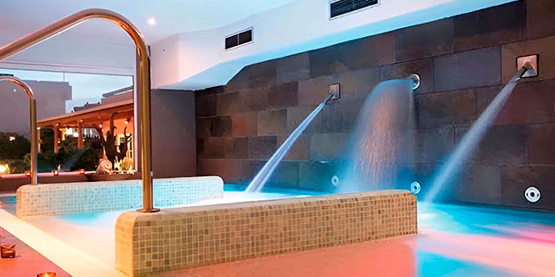 Spa Coral Suites